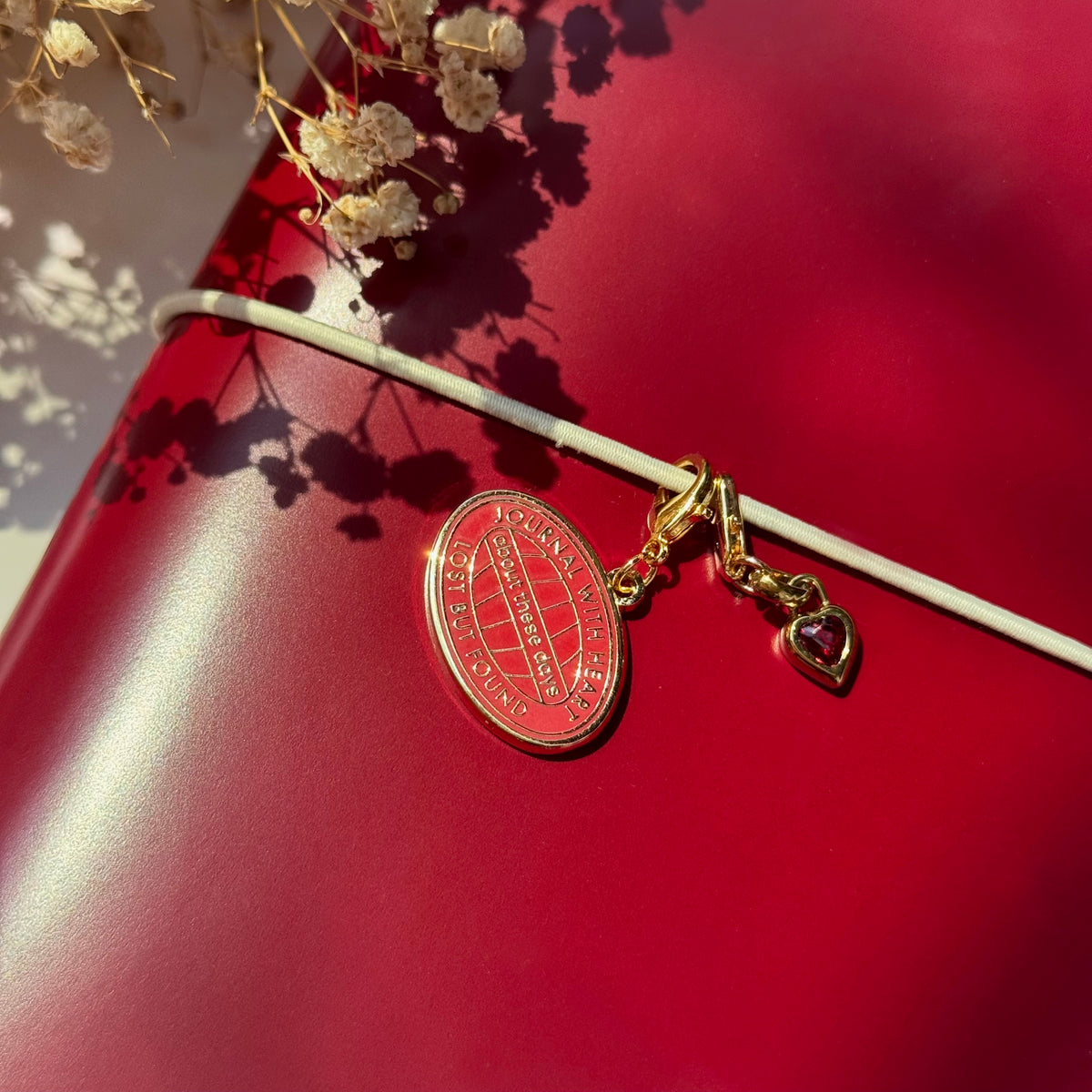 【Enamel charm | 金屬吊墜】Lost but found