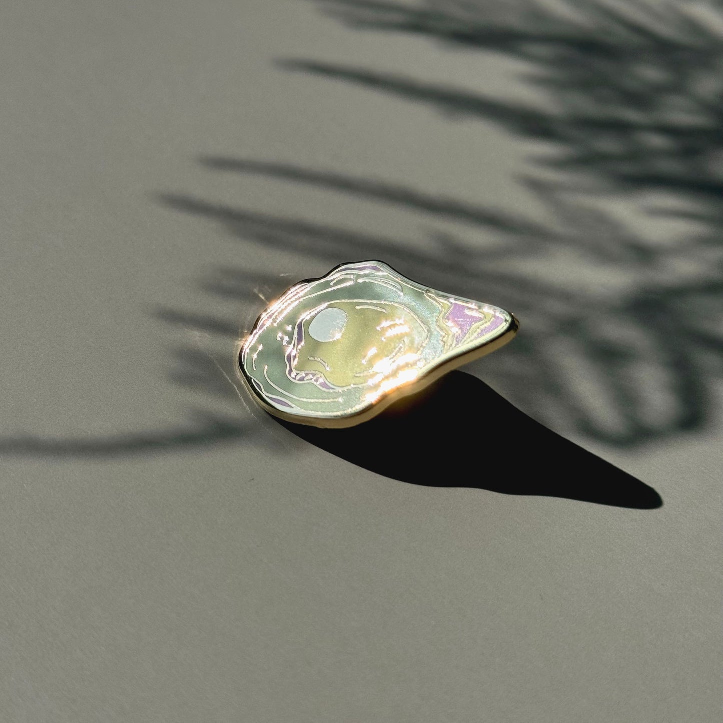 【Enamel pin | 金屬別針】Precious 無價之寶