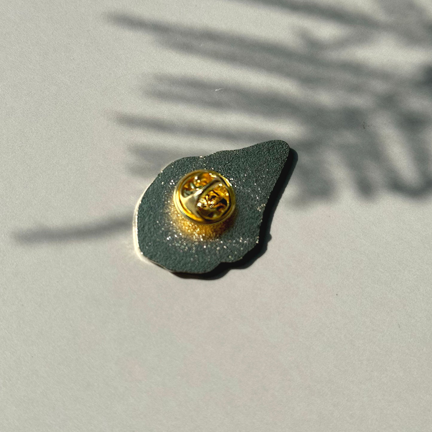 【Enamel pin | 金屬別針】Precious 無價之寶